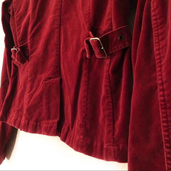SOLD! AEO Red Velvet Jacket w/ Pockets- XS - Picture 4 of 7